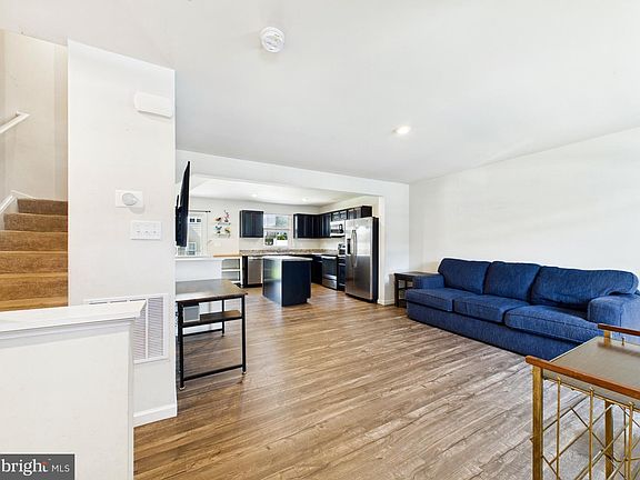 3rd image of 26083 Saint Hayes Blvd