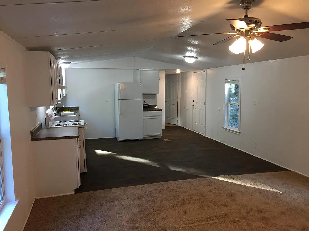 Building Photo - 131 Pearl