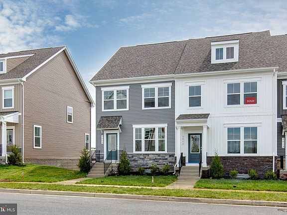 2nd image of 2009 Twisted Oak Pl