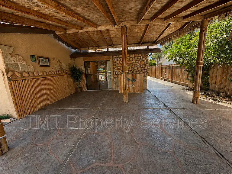 930 Graywood Cir — Photo 36