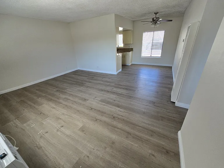 10243 Samoa Ave #201 — Photo 4
