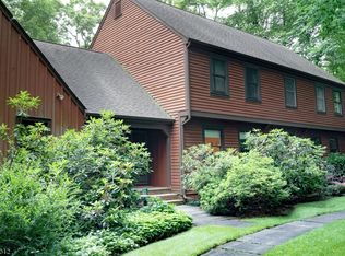 18 Southview Dr, Boonton TWP, NJ 07005