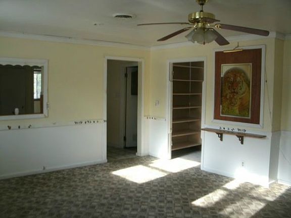 5th image of 1919 4th Oak St