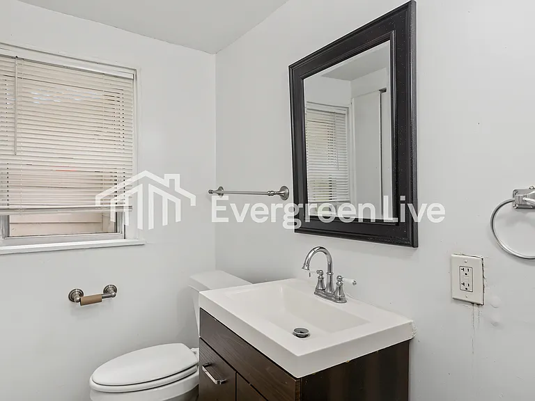 425 Lenard Ave — Photo 12