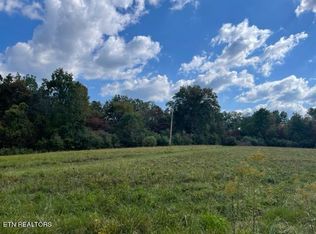 Hebbertsburg Rd, Crab Orchard, TN 37723