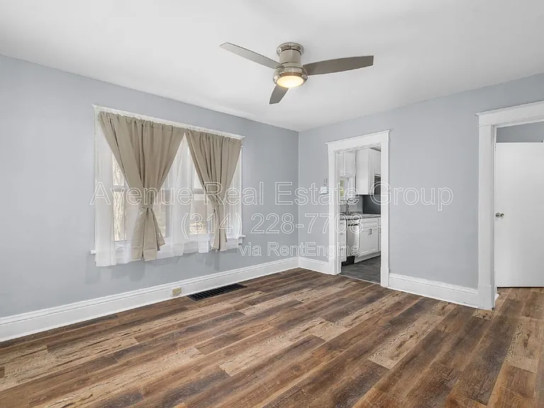 8009 Monroe Ave — Photo 14