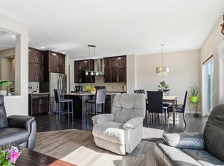 19 Hillcrest Line SW, Airdrie, AB T4B4B1