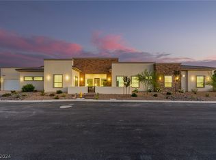 7052 Maverick St, Las Vegas, NV 89131