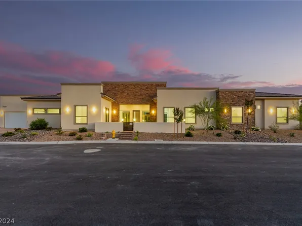 7052 Maverick St, Las Vegas, NV 89131