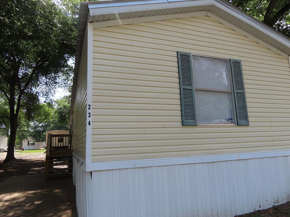 1st image of 3535 Roberts Ave #234