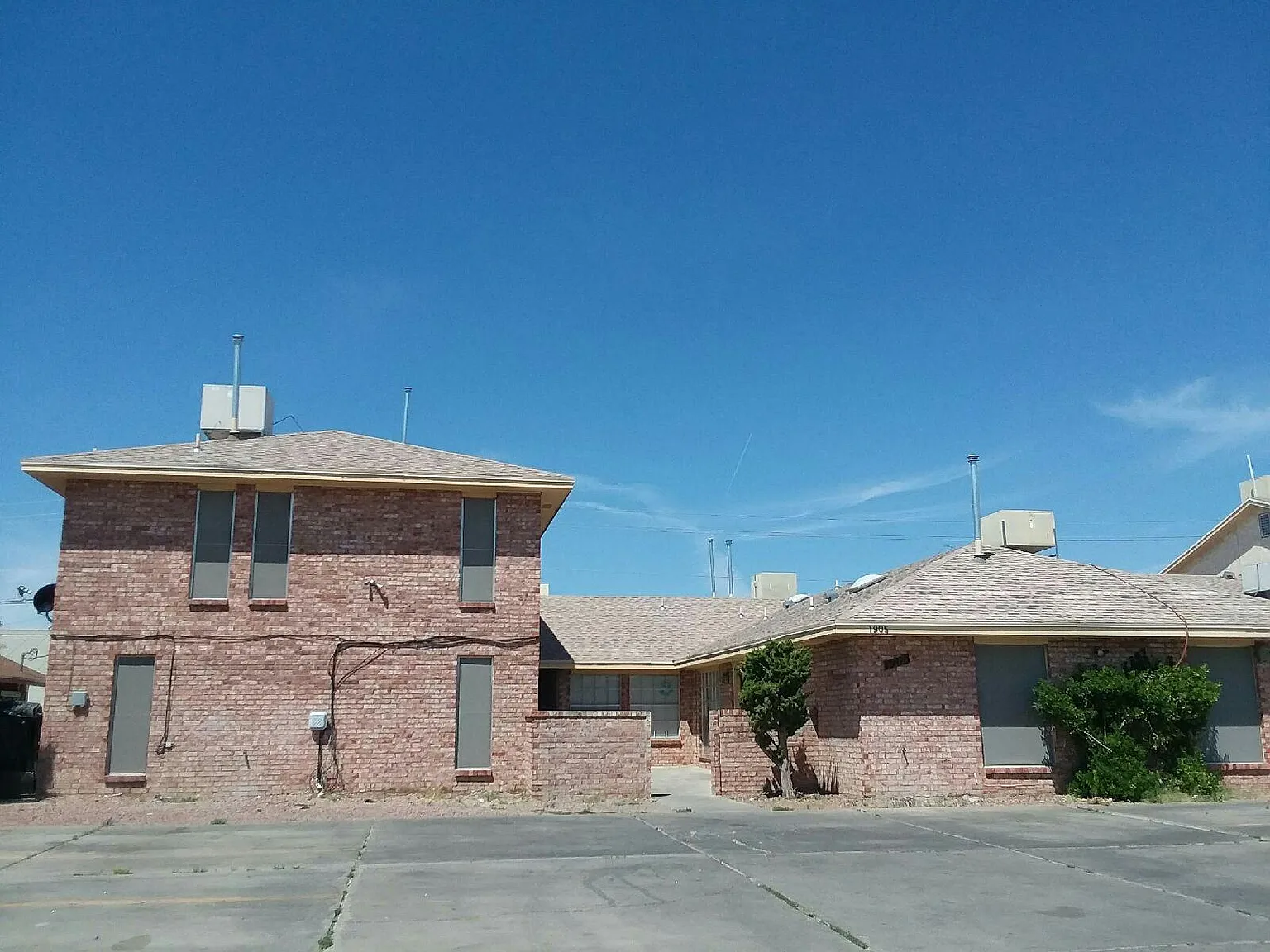 2 bed, 1000 sqft, $1,500 — Photo 1