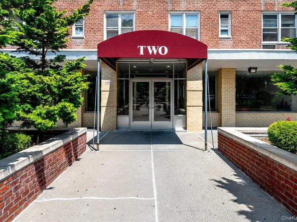 2 Sadore Lane #6M, Yonkers, NY 10710