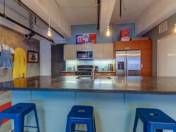 3rd image of 746 S Los Angeles St APT 703