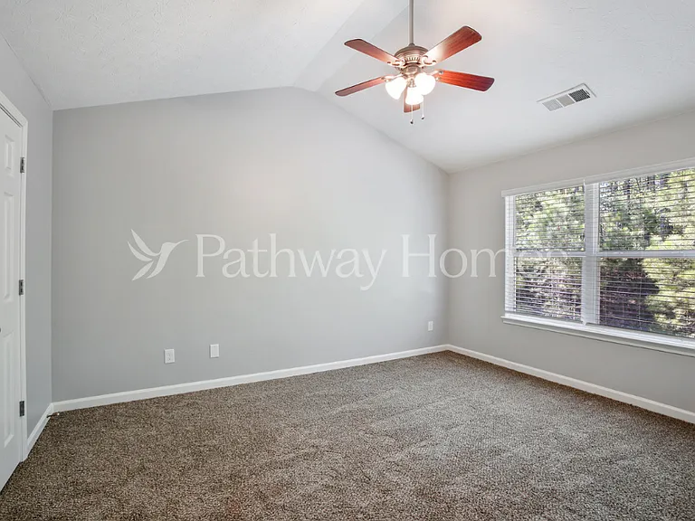 9461 Lakeview Rd — Photo 11