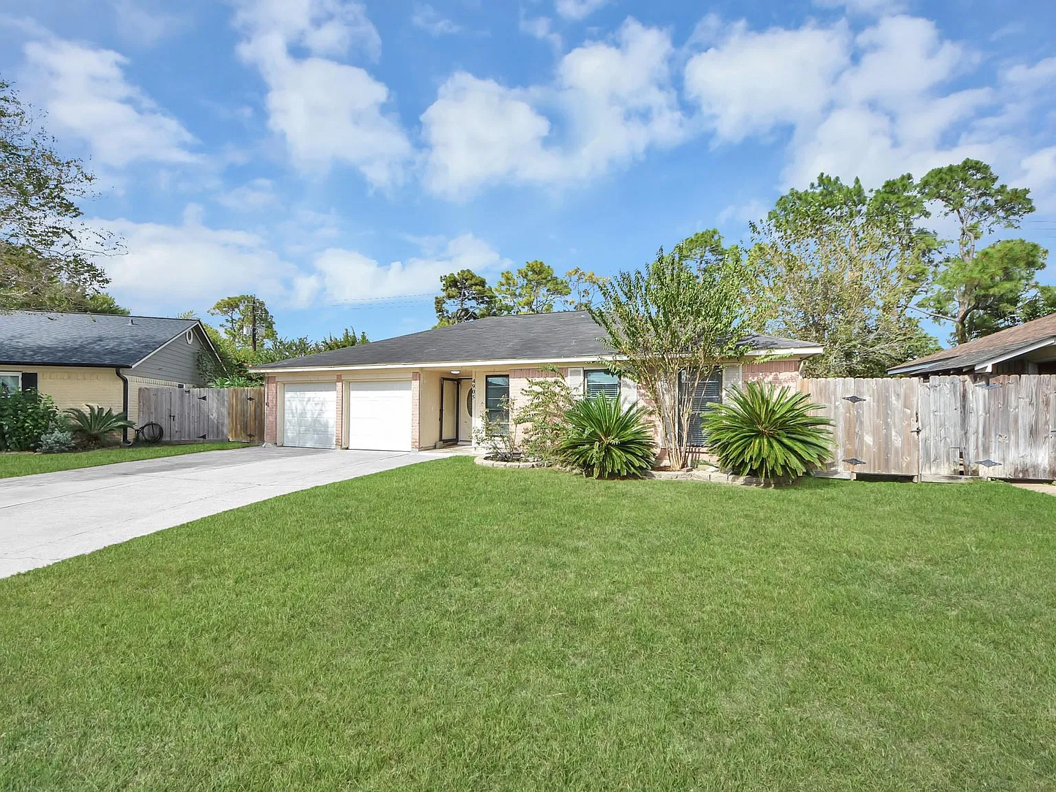 4 bed, 2.0 bath, 1420 sqft, $2,100 — Photo 4