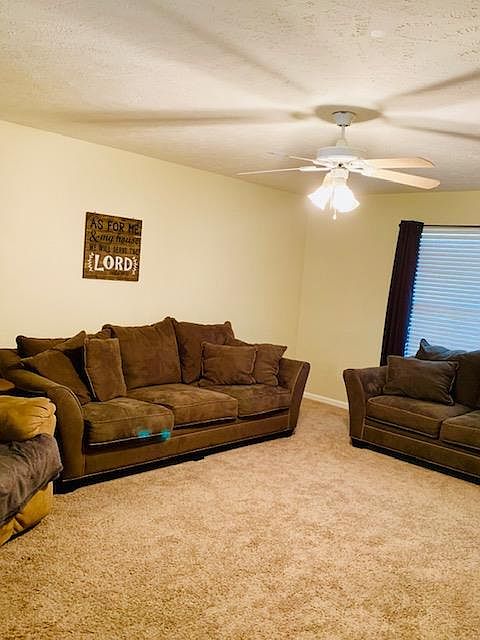 1st image of 430 Arapaho Dr
