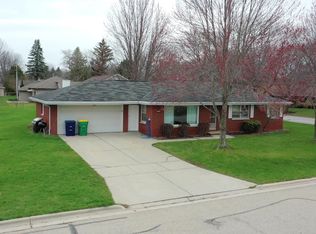 3041 Concordia Ln, Green Bay, WI 54311