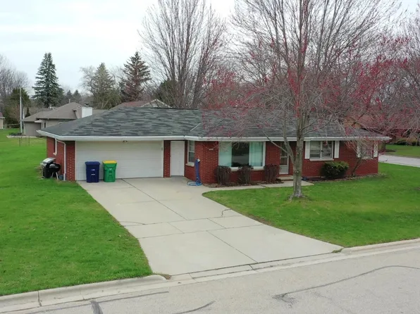 3041 Concordia Ln, Green Bay, WI 54311