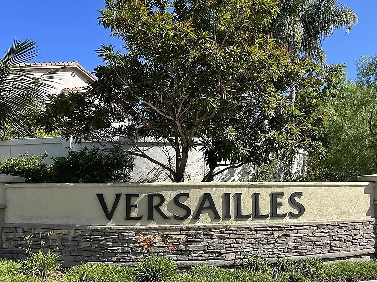 4575 Avenida Privado — Photo 29