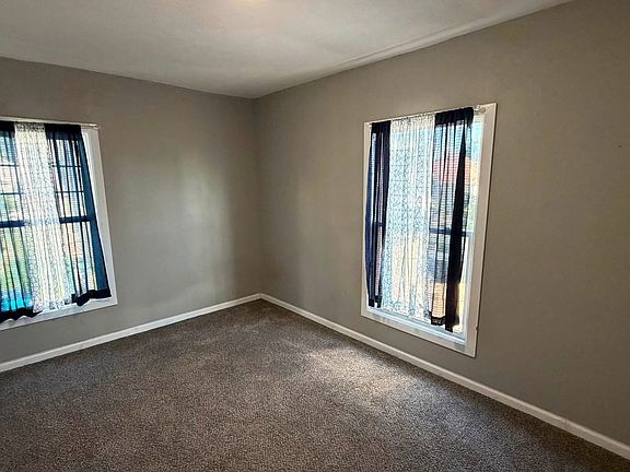 3rd image of 2509 D St