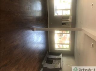8105 S Dante Ave, Chicago, IL 60619