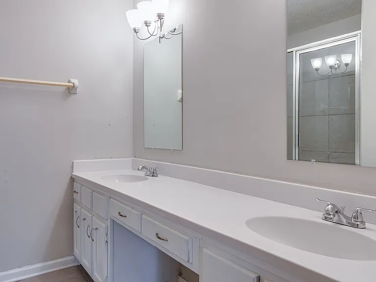 6562 Lake Valley Dr — Photo 17
