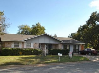 700 Walker St, Graham, TX 76450