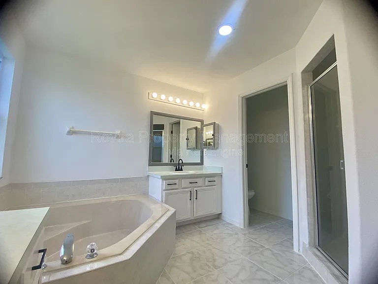 1690 Big Oak Ln — Photo 11
