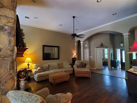 5th image of 330 Commons Vista Dr