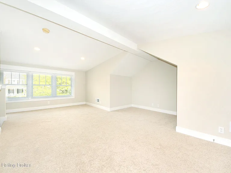 9506 Gerardia Ln — Photo 38