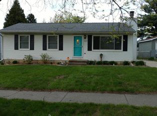 5829 Ellendale Dr, Lansing, MI 48911