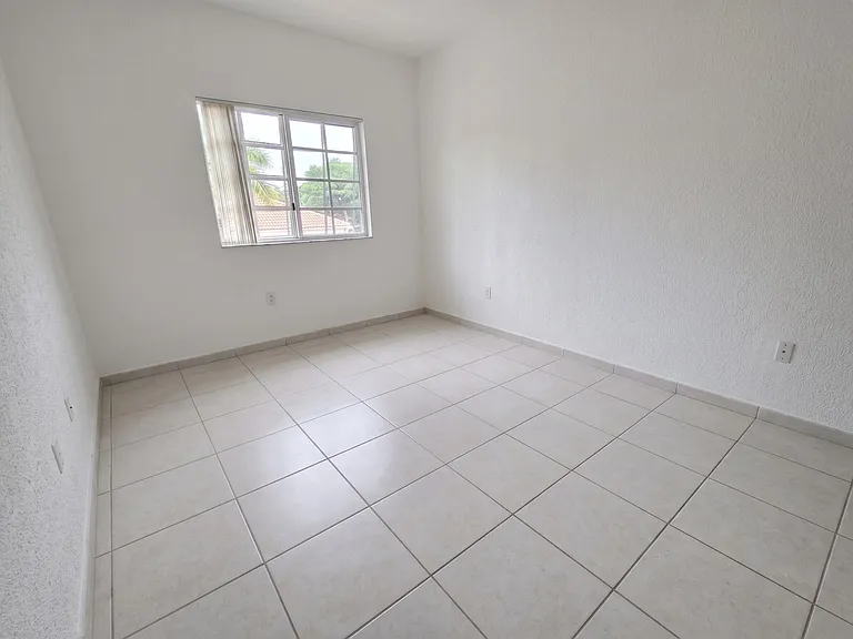 7240 NW 114th Ave #304 — Photo 12