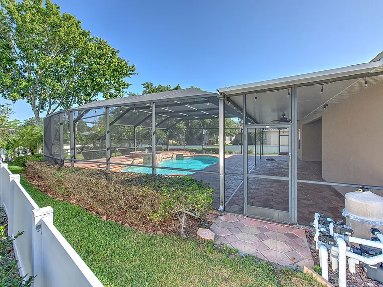 1408 Brilliant Cut Way — Photo 66