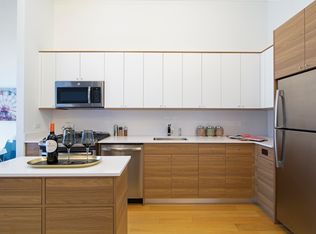 4322 Queens St #3006, Long Island City, NY 11101