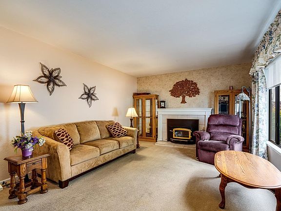 5th image of 2215 Westwood Drive