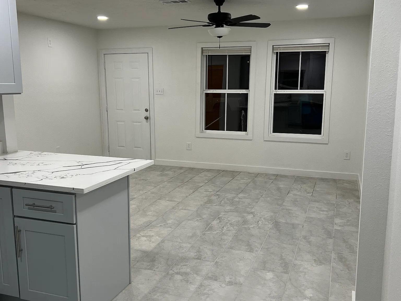 4 bed, 1200 sqft, $1,875 — Photo 2