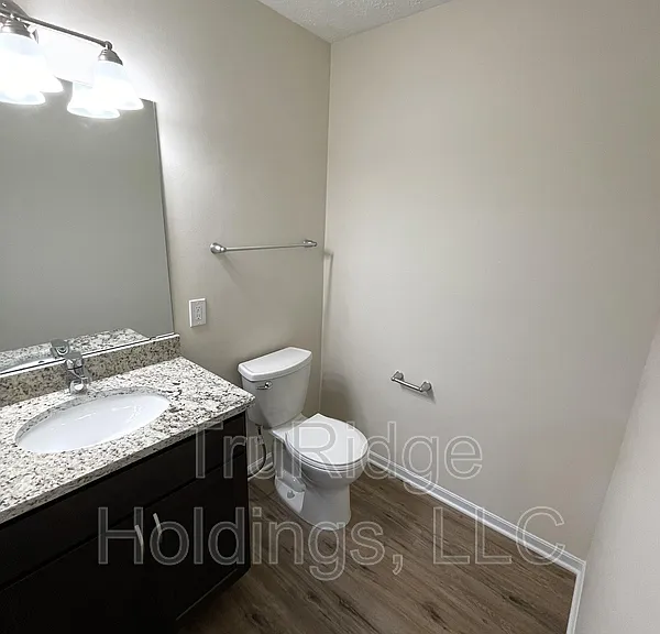 4757 Ledgewood Dr #5C — Photo 5