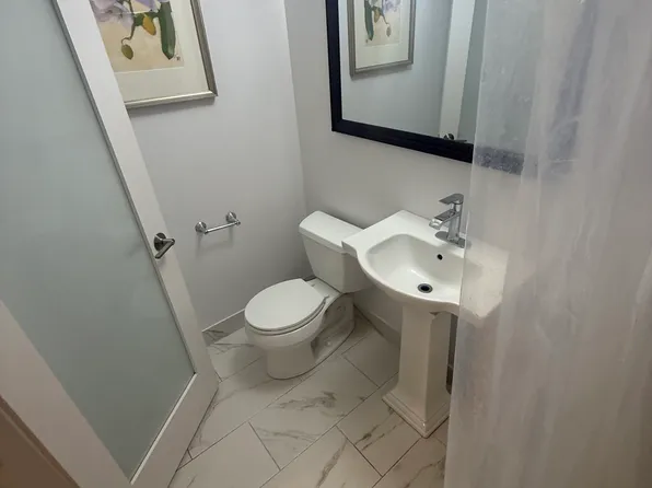 447 Nahua St #207, Honolulu, HI 96815