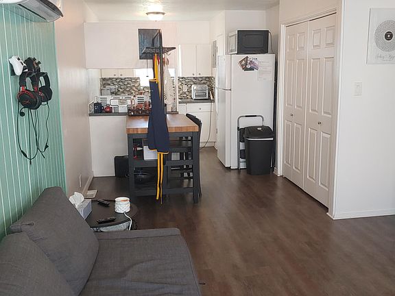 4th image of 613 N Beverly Ave
