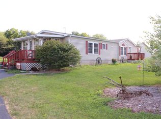 1266 Beach Lake Hwy, Beach Lake, PA 18405