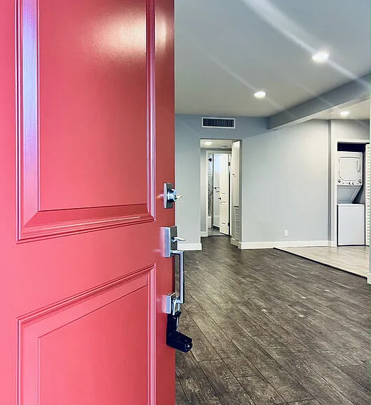 1136 Spazier Ave #10 — Photo 5