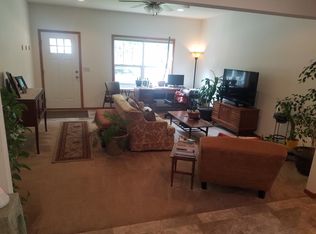 734 Armstrong St, Morris, IL 60450