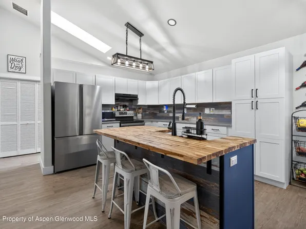 279 Lupine Dr, New Castle, CO 81647