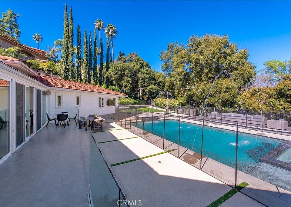 4620 Caritina Dr, Tarzana, CA 91356 | Zillow