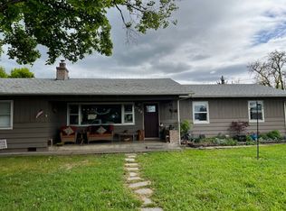 3749 Madrona Ln, Medford, OR 97501