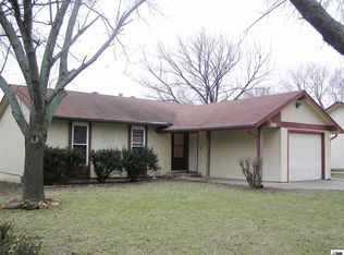 3839 SW Atwood Ter, Topeka, KS 66610