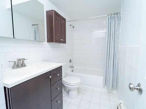 3rd image of 20-09 38th St #G