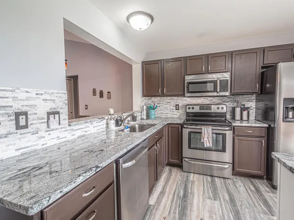 51857 Adler Park Dr E, Chesterfield, MI 48051
