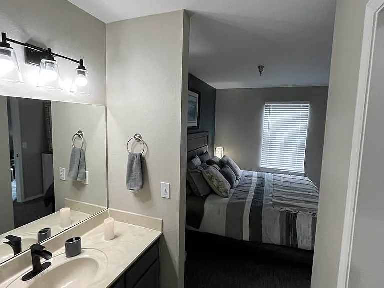The Lodge Apartments — Photo 26