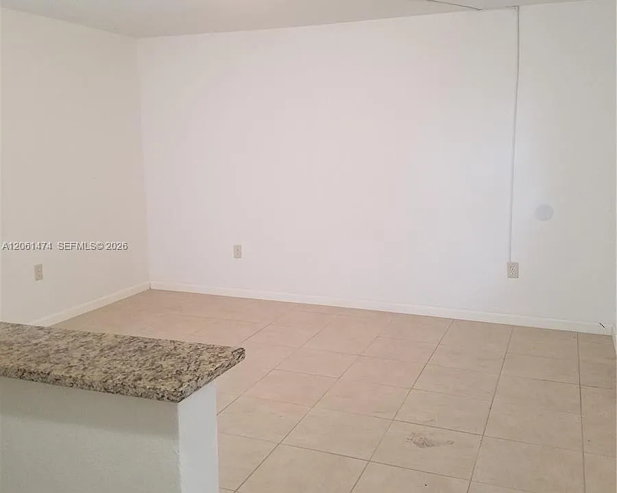4450 SW 67th Ave #Y